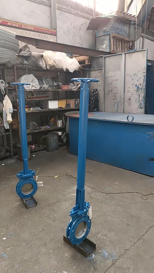加长杆刀闸阀.jpg